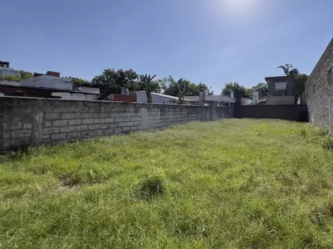 VENTA. TERRENO INTERNO, 200 M2 BARRIO BELLA VISTA.