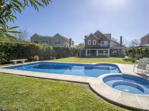 Casa en venta de 5 ambientes en el barrio Septiembre, Escobar, GBA Norte