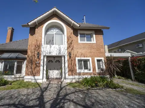 Casa en venta de 5 ambientes en el barrio Septiembre, Escobar, GBA Norte