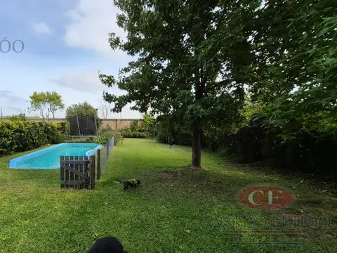 Casa 8 ambientes con 3 baños