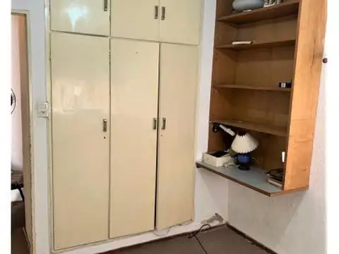 Casa 7 ambientes con 1 baño