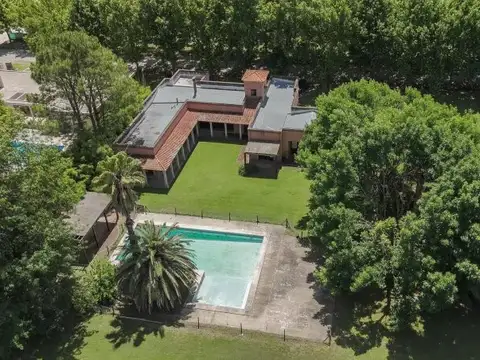 VENTA CASA EN BARRIO PRIVADO HARAS DEL SOL