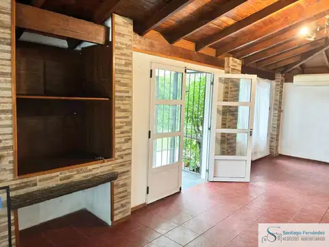 Casa en Venta con 3 cocheras
