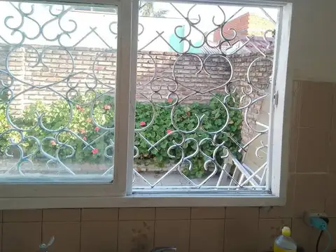 Depto Tipo Casa en Venta en Villa Maipu, USD 90.000