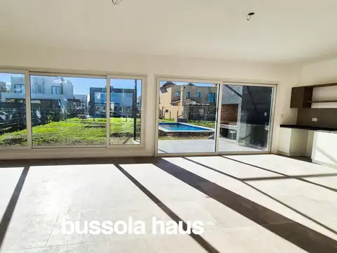 Casa Monoambiente con 2 baños