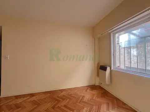 Mahatma Gandhi 600, Piso 1