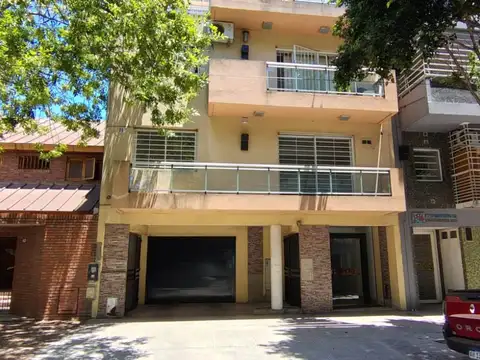Departamento  2 amb lateral, balcon - SUM- Diaz  Colodrero al 3100