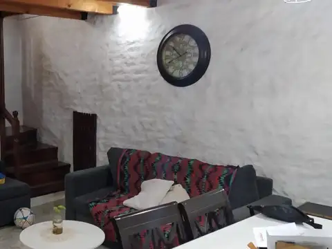 Depto Tipo Casa en Venta en Bernal Oeste, USD 70.000