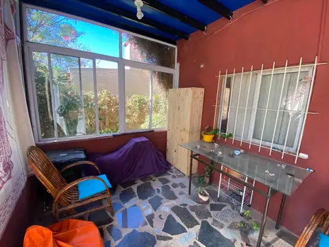 Casa 6 ambientes con 3 baños