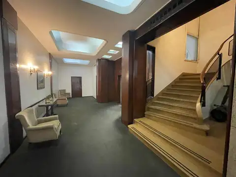 MONOAMBIENTE en EDIFICIO TALCAHUANO y AV SANTA FE