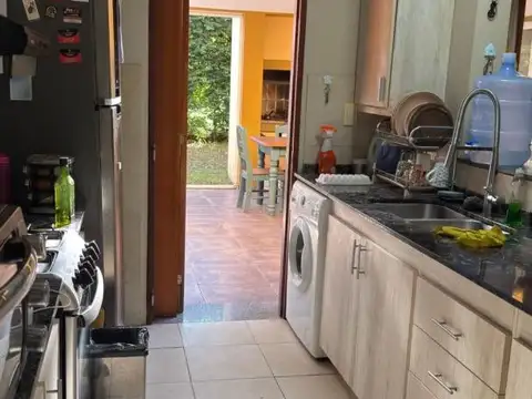 Casa 4 ambientes con 3 baños