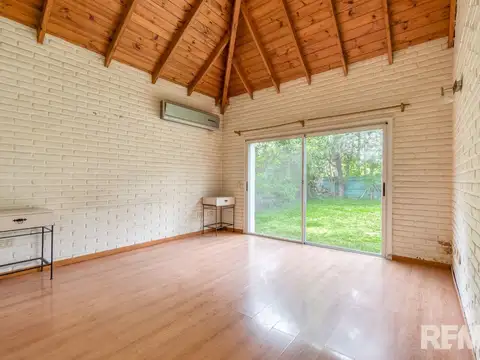 Casa 5 ambientes con 3 baños
