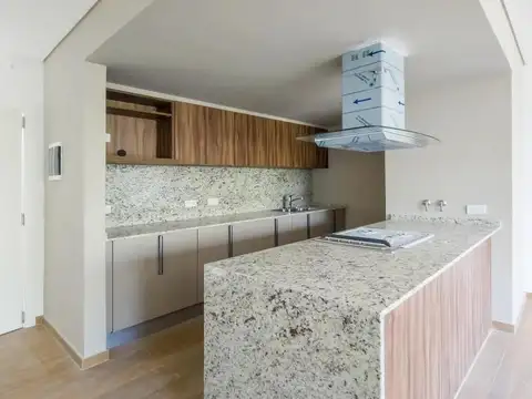 Departamento en Alquiler con 120 cocheras