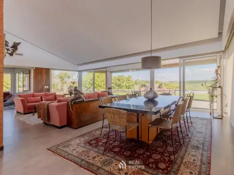 Casa en Venta en Pilar, USD 670.000