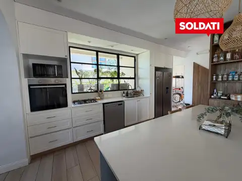 Casa 5 ambientes con 2 baños