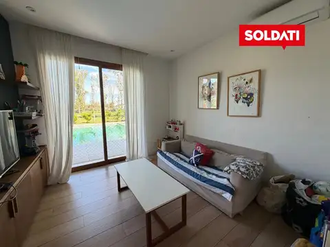 Casa en Alquiler Temporal con 4 cocheras