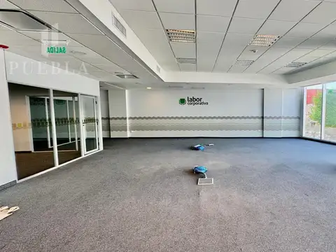 Oficina Premium en Alquiler – 200 m² –  Parque Patricios