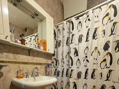 Casa 6 ambientes con 4 baños