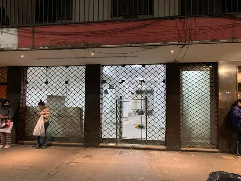 Local en Venta Via Púb.