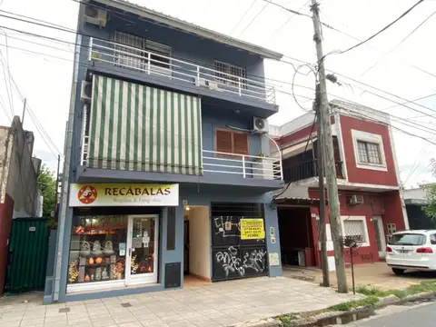 SOBRE AVENIDA DE IMPORTANTE TRANSITO VEHICULAR!!