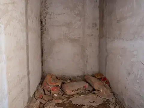 VENTA CASA EN CONSTRUCCIÓN BARRIO AZCUÉNAGA