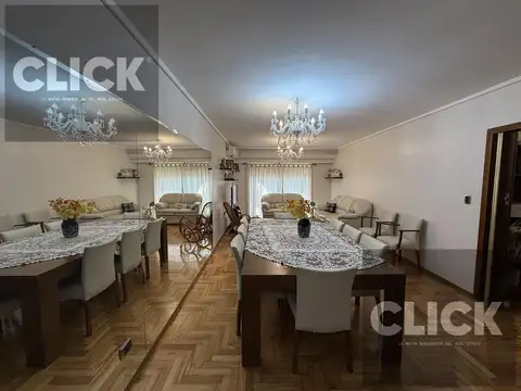 Venta - 4 Ambientes con balcón y dependencia - Villa Crespo