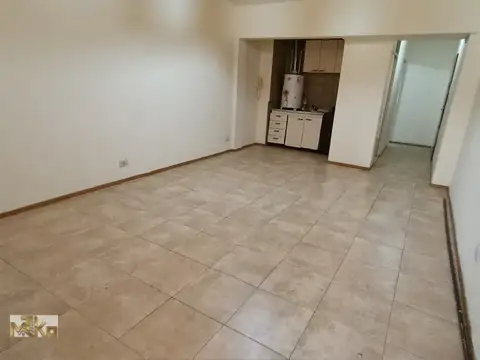 Departamento en Alquiler en Balvanera, $ 550.000