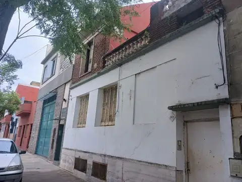 Avelino Díaz 2400
