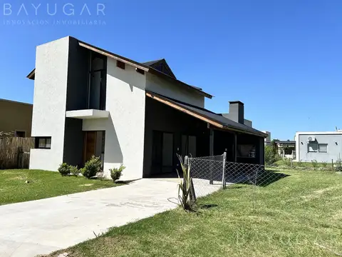 Venta Casa -  Los Arces / Pilar / Apta Credito