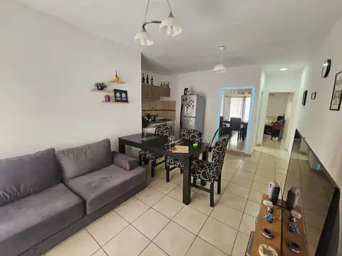 Depto Tipo Casa 2 ambientes con 1 baño