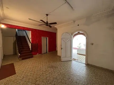 Casa 6 ambientes con 3 baños