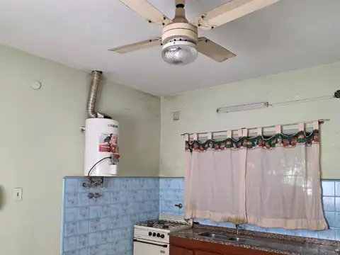 VENDO CASA P.A. CONSTITUCION AL 2300
