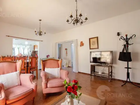 Casa 4 ambientes con 1 baño