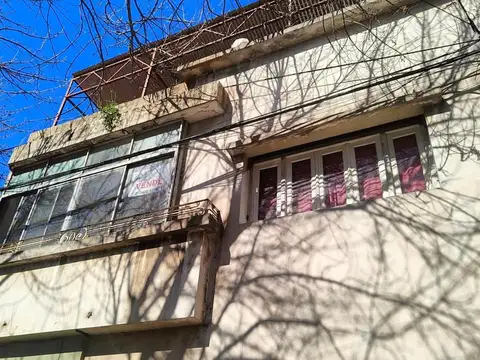 OPORTUNIDAD.Casa planta alta para reciclar. Terraza exclusiv