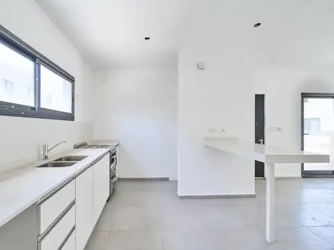 Depto Tipo Casa en Venta con 1 cocheras