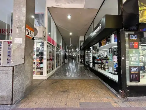 OFICINA EN VENTA GALERIA GEMINIX LA PLATA, BUENOS AIRES. POSIBLE PERMUTA POR DEP