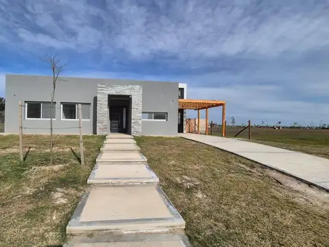 Casa en Venta a Estrenar,5 Ambientes, en Nativas - Puertos del Lago