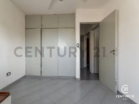 Venta - Departamento Dos Dormitorios en Barrio Pichincha Con Balcón