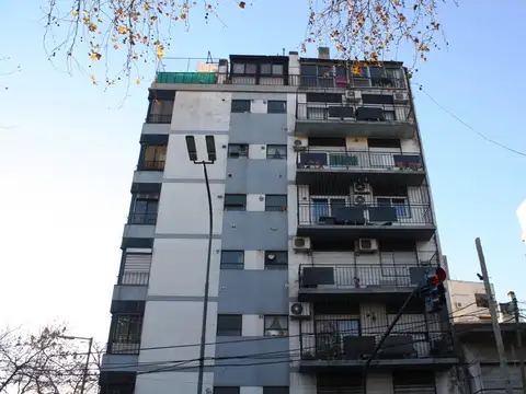 Av Gaona 4800, Piso PB