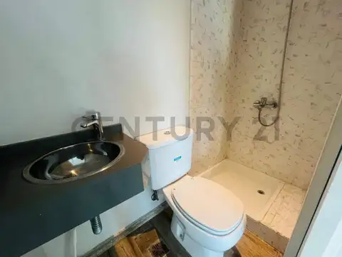 Semipiso 2 Ambientes con Cochera y Balcón al Frente – Apto Crédito