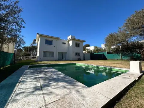VENTA CASA EN VALLE ESCONDIDO EL BALCÓN