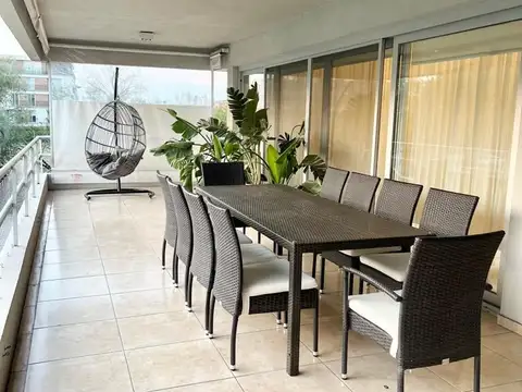 Departamento en Venta con 2 cocheras