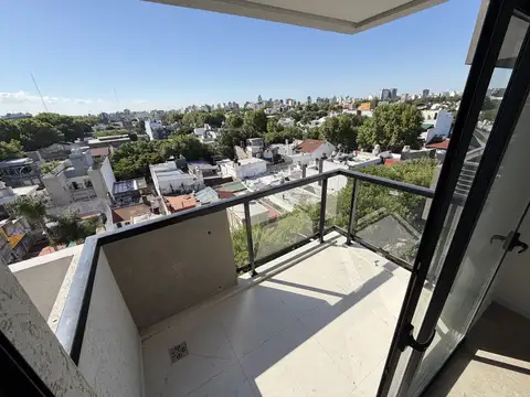 SEMIPISO 2 AMBIENTES A ESTRENAR AL FRENTE CON BALCÓN CORRIDO