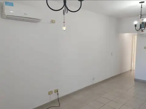 Dos ambientes con cochera en alquiler en Bella Vista