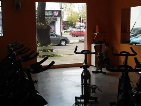 Terreno en Venta en Plaza Azcuenaga, USD 360.000