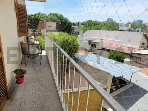 VENTA DEPARTAMENTO 2 AMBIENTES COLEGIALES LUMINOSO