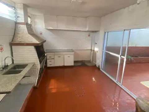 Gervacio Mendez  al 3900 1er piso