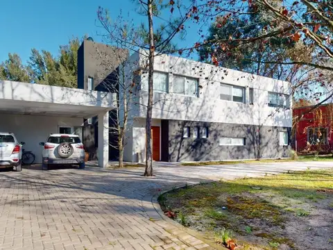 Country club Miralagos