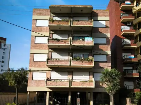 Departamento de 2 amb. c/cochera - Zona Centro -Villa Gesell