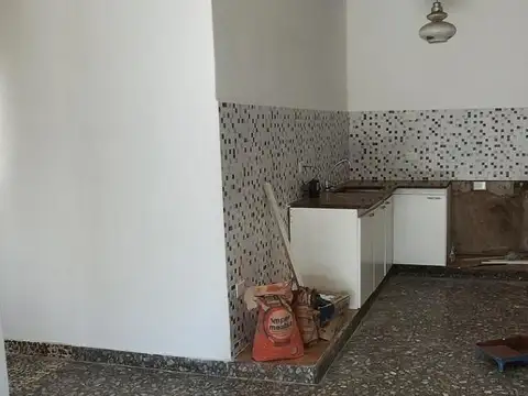 Depto Tipo Casa en Alquiler de 4 ambientes